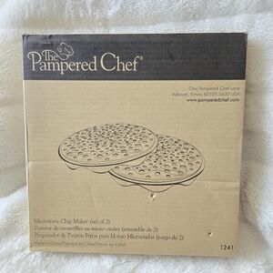 💙3/$25💙 Pampered Chef Microwave Chip Maker , Set Of 2